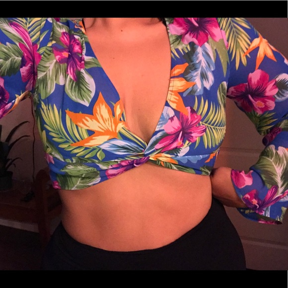 🌴❤️ Resort crop top size M - Picture 1 of 2